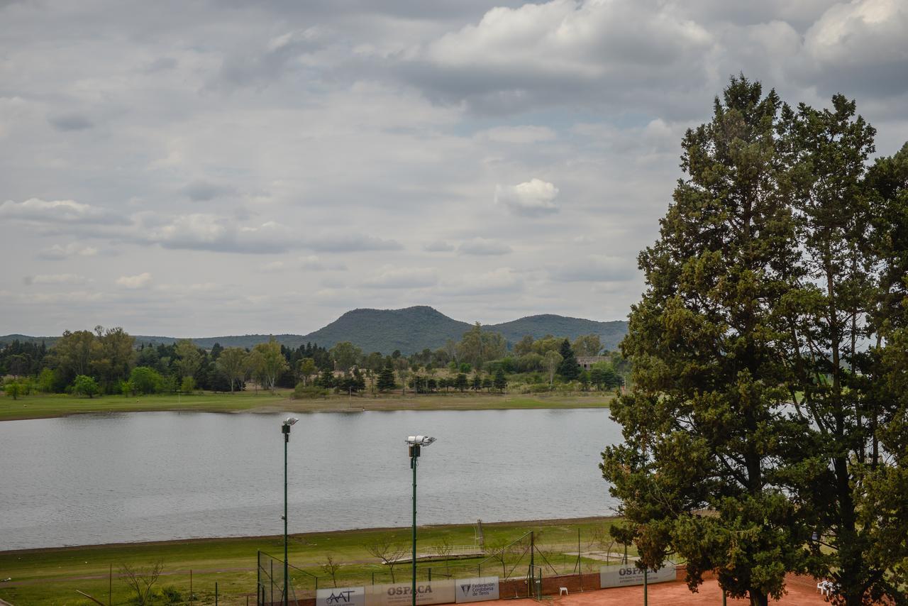 Twin Room Lake View